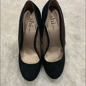 Black velvet platform heels. Barley used